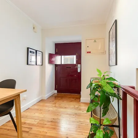 Designer Retreat- Newly Remodelled 1 Bedroom *